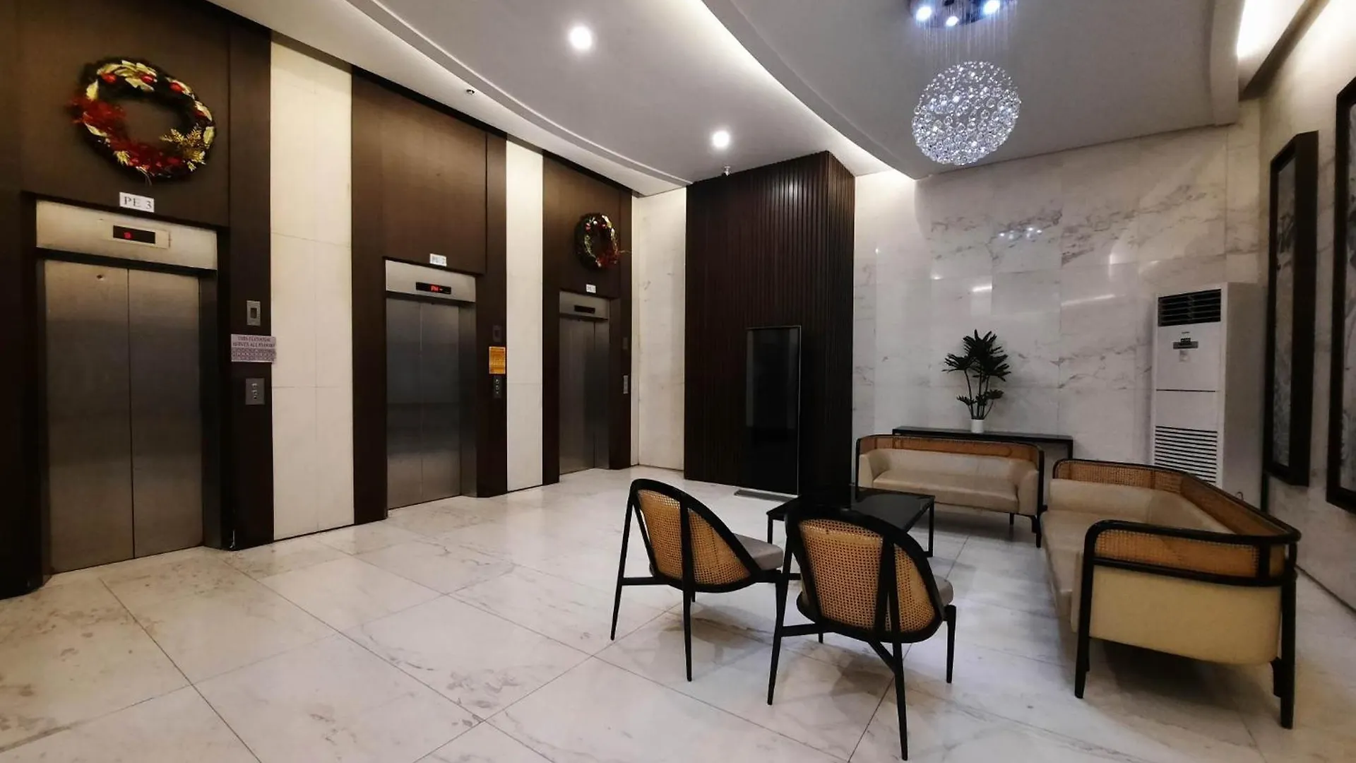L1 Twin Bed Staycation In Bonifacio Global City 9 Manila 0*,  Philippines